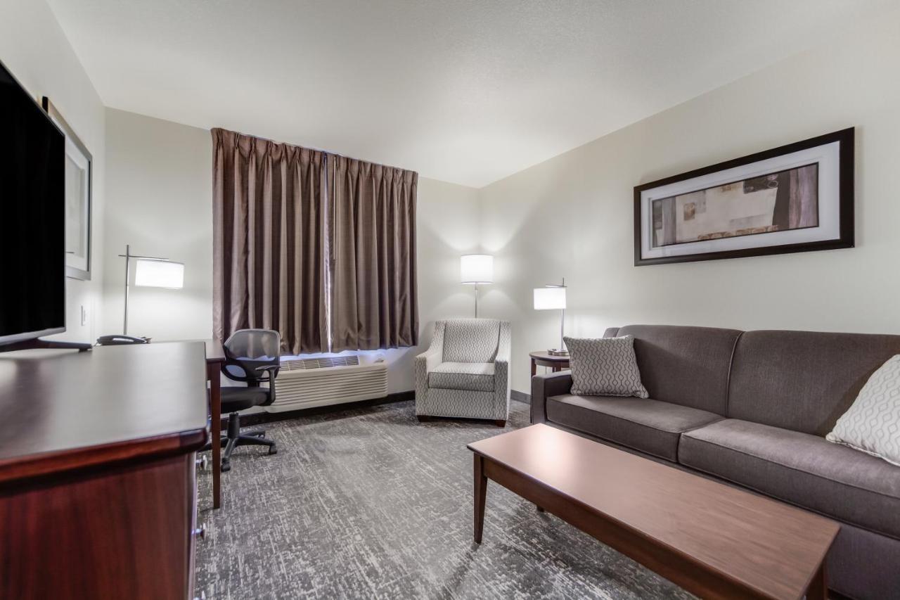 Cobblestone Inn & Suites - Holdrege Экстерьер фото